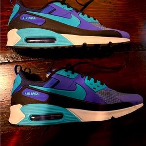 Nike Air Max 90 Drifts Men’s size 10.5